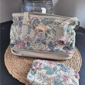 Mitzi Floral Tapestry Shoulder Bag with Matching Coin Purse Vintage Style